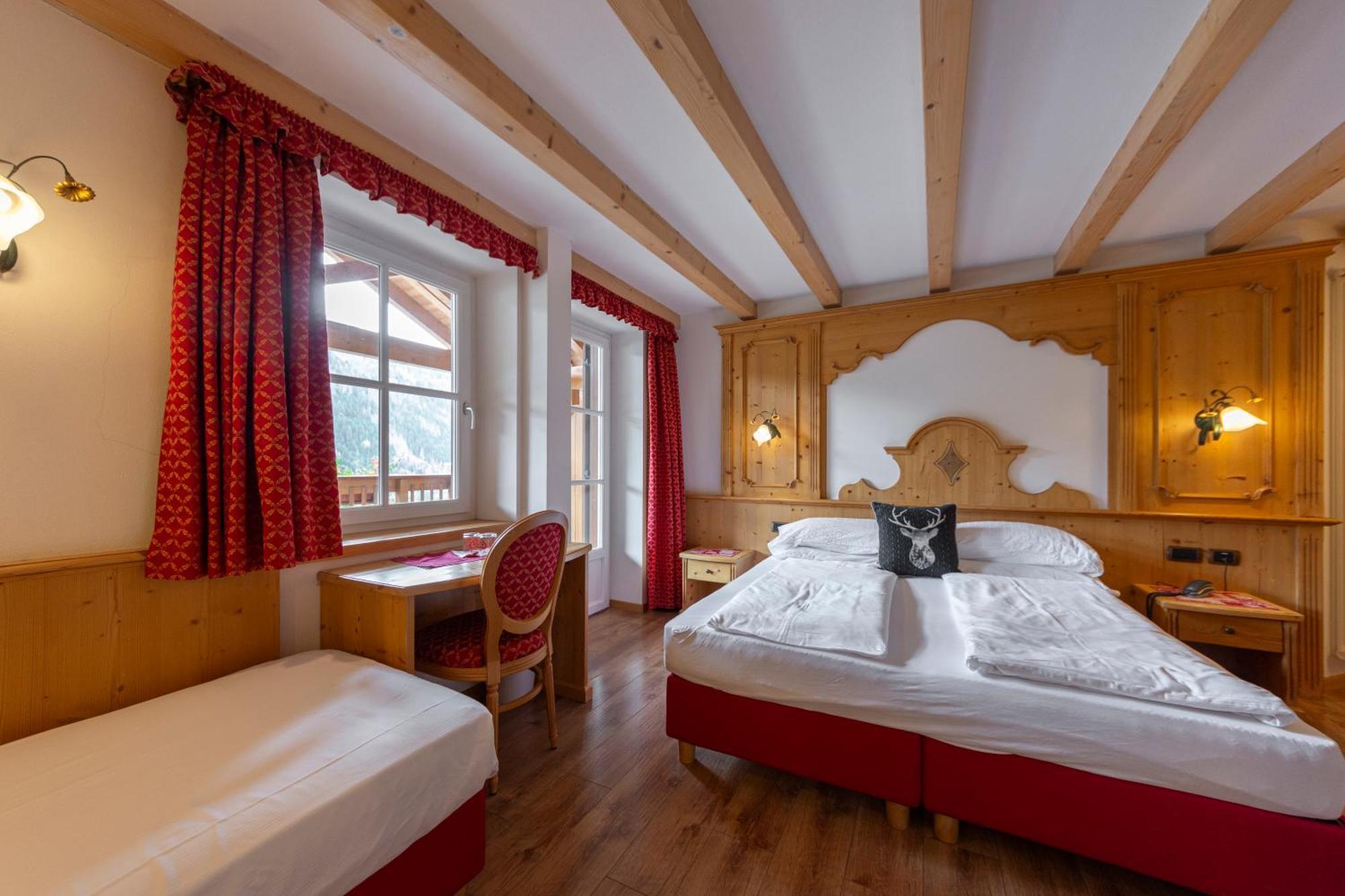 Monza Dolomites Hotel Moena Exterior photo
