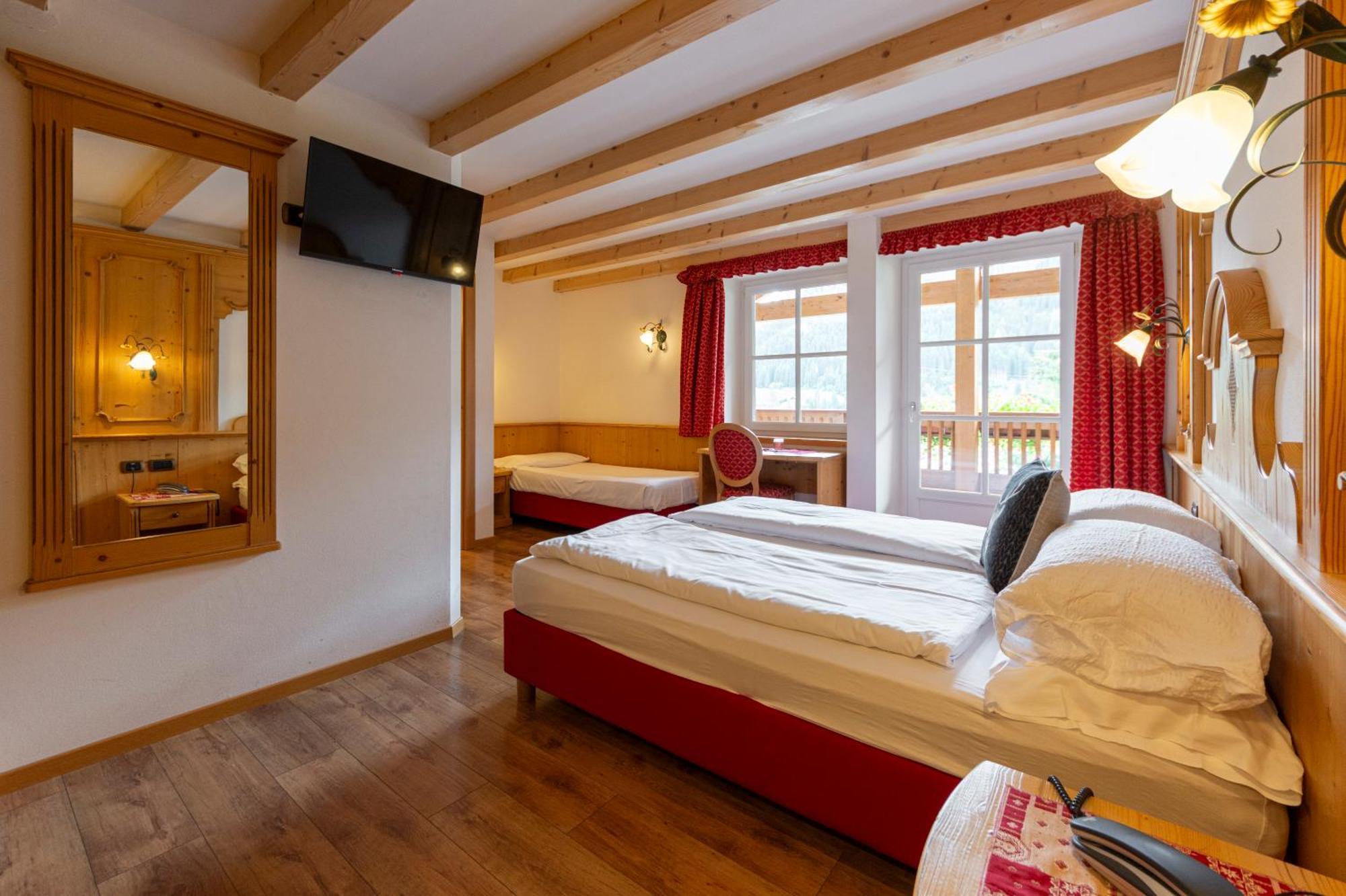 Monza Dolomites Hotel Moena Exterior photo